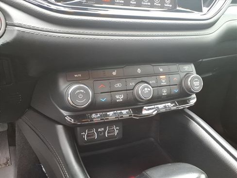 Used 2021 Dodge Durango GT image 16