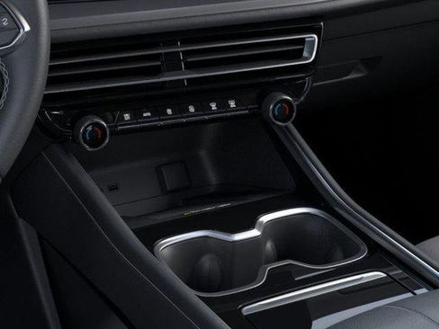 New 2026 Chevrolet Traverse LT w/ Driver Confidence Package image 23