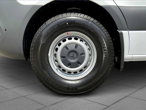 Certified 2025 Mercedes-Benz Sprinter 2500 image 15