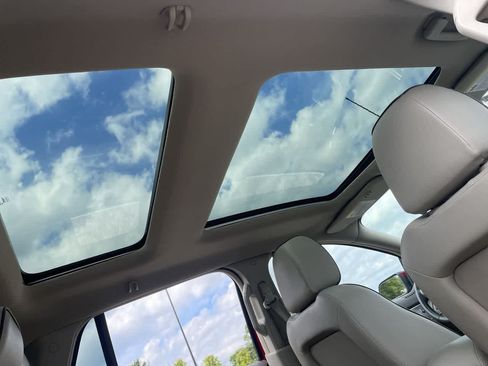 Used 2013 Lincoln MKX AWD image 21