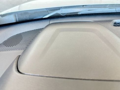 Used 2024 Nissan Altima 2.5 SV image 34