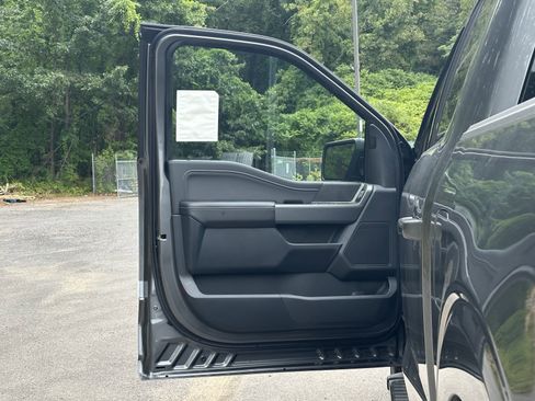 New 2025 Ford F150 XLT w/ Equipment Group 302A MID image 23
