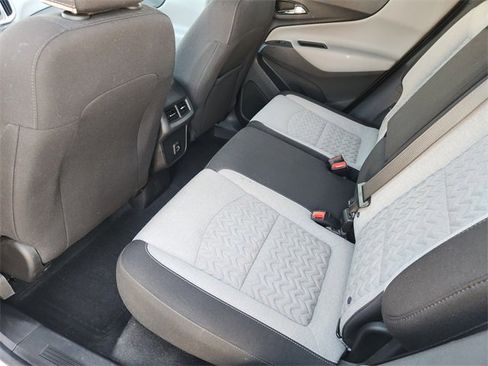 Used 2022 Chevrolet Equinox LT image 12