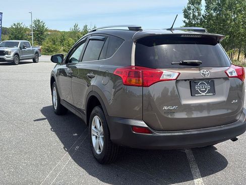 Used 2014 Toyota RAV4 XLE FWD image 8