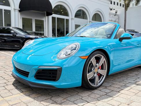 Used 2017 Porsche 911 Carrera 4S image 4