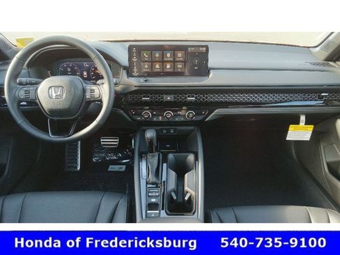 Used 2025 Honda Accord Sport image 11