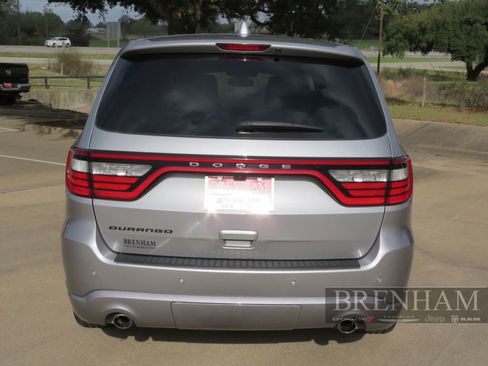Used 2020 Dodge Durango SXT image 5