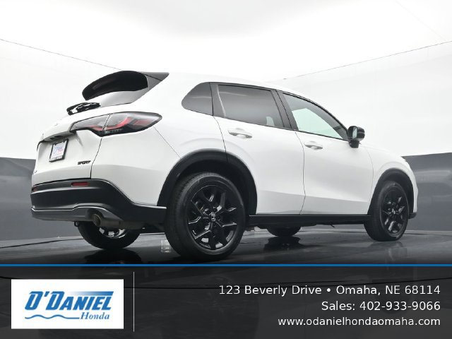 Used 2025 Honda HR-V Sport image 12