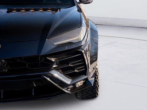 Used 2022 Lamborghini Urus AWD/4WD image 7