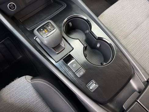 Used 2023 Nissan Rogue SV image 27