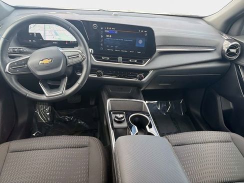 Used 2026 Chevrolet Equinox LT FWD image 15