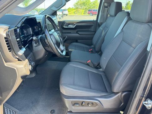 Used 2023 Chevrolet Silverado 1500 LT AWD/4WD image 5
