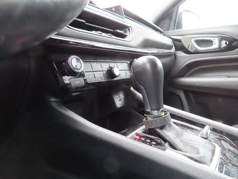 Used 2022 Jeep Compass Altitude w/ Sun and Sound Group image 27