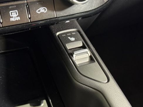 Used 2024 Kia Telluride S AWD/4WD image 40