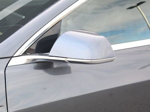 Used 2019 Tesla Model 3 Standard Range Plus image 13