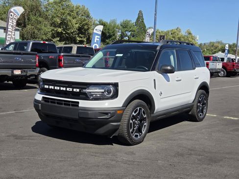 Used 2022 Ford Bronco Sport Outer Banks AWD/4WD image 1