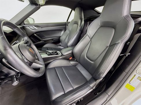Used 2024 Porsche 911 Carrera S image 5