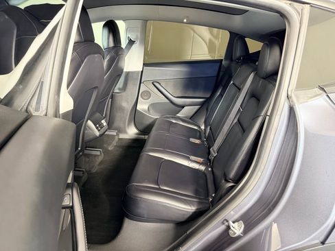 Used 2022 Tesla Model Y Performance image 30