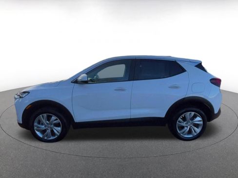 Used 2025 Buick Encore GX Preferred image 9