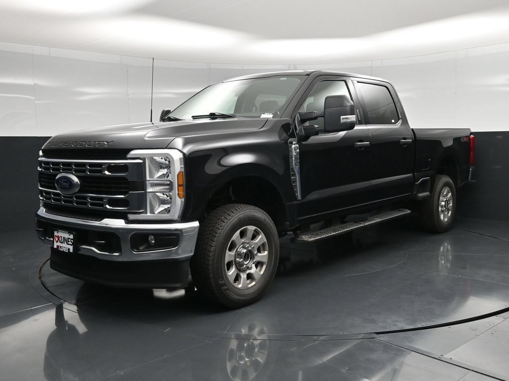Used 2024 Ford F350 XLT AWD/4WD image 5