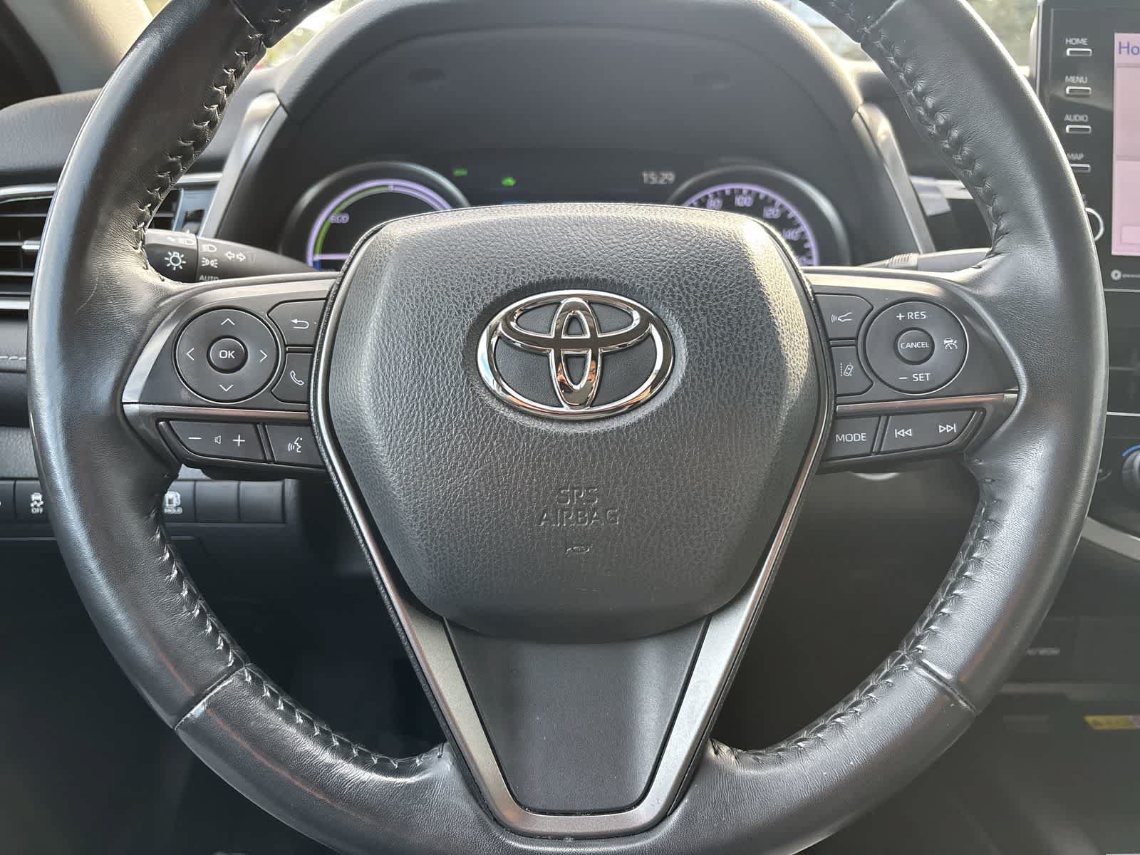 Used 2022 Toyota Camry XSE FWD image 12