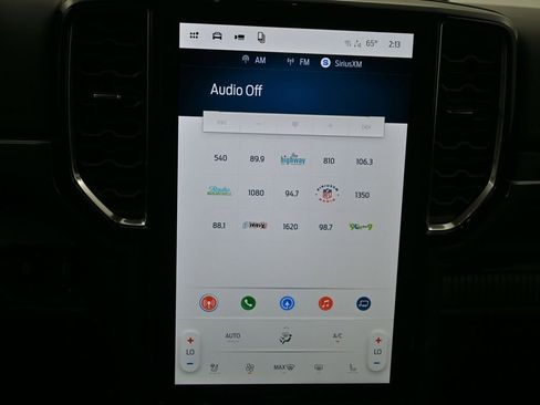 New 2026 Ford Ranger Lariat w/ Black Appearance Package AWD/4WD image 11
