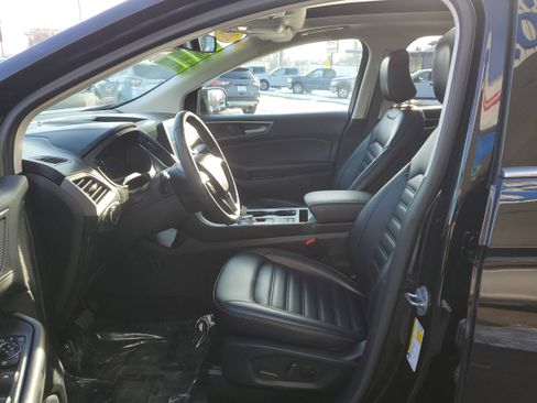 Used 2022 Ford Edge SEL w/ Convenience Package image 9