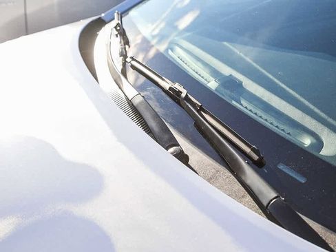 Used 2017 Hyundai Elantra SE image 16