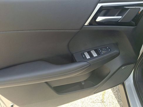 Used 2025 Mitsubishi Outlander SE AWD/4WD image 22