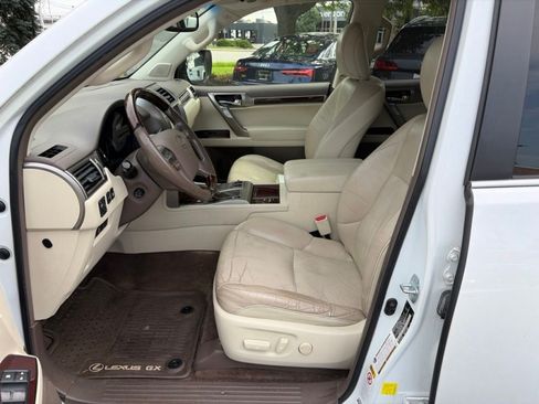 Used 2015 Lexus GX 460 w/ Premium Package AWD/4WD image 12