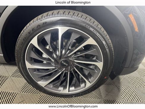 New 2026 Lincoln Aviator Reserve AWD/4WD image 15