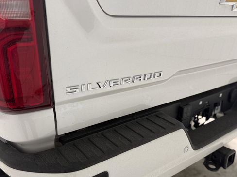 Used 2025 Chevrolet Silverado 3500 High Country w/ High Country Premium Package AWD/4WD image 62