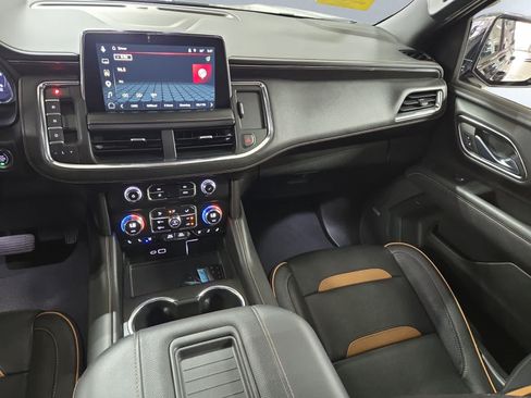 Used 2023 GMC Yukon AT4 w/ AT4 Premium Package AWD/4WD image 19