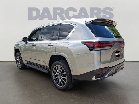 Used 2024 Lexus LX 600 F Sport AWD/4WD image 4