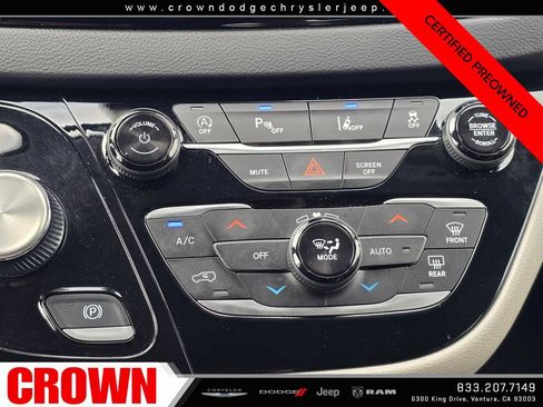 Certified 2024 Chrysler Pacifica Touring-L FWD image 26