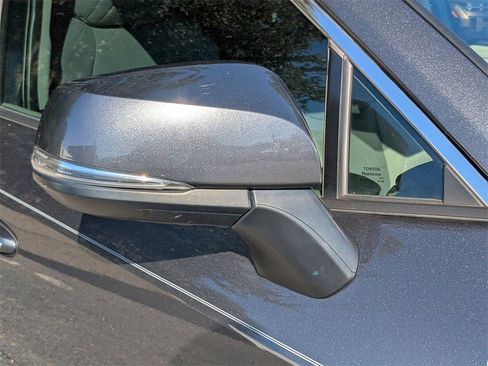 Used 2023 Toyota RAV4 Limited image 12