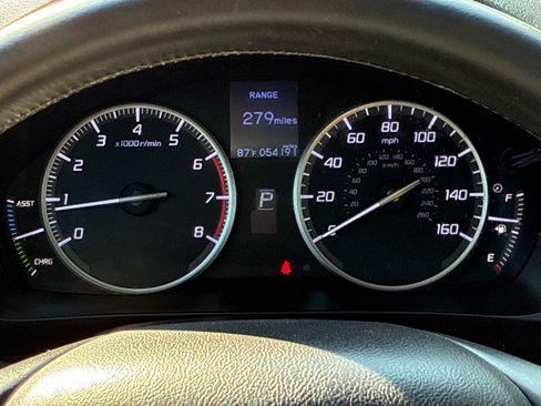Used 2014 Acura ILX Hybrid w/ Technology Package FWD image 27