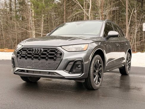 Used 2024 Audi Q5 2.0T Premium w/ Summer of Audi Package image 1