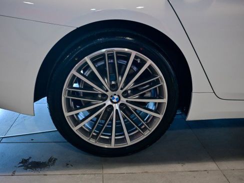 Used 2020 BMW 530i w/ Convenience Package image 43