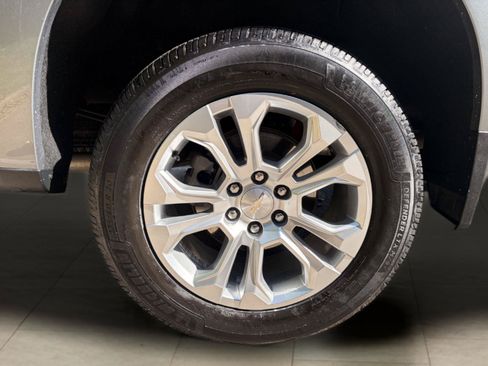 Used 2023 Chevrolet Silverado 1500 LTZ AWD/4WD image 13