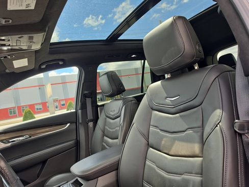 Used 2023 Cadillac XT6 Sport w/ Platinum Package AWD/4WD image 12