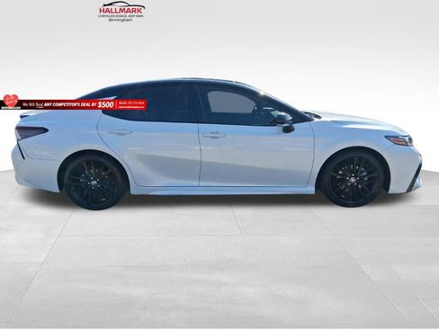 Used 2021 Toyota Camry XSE w/ Navigation Package FWD image 2