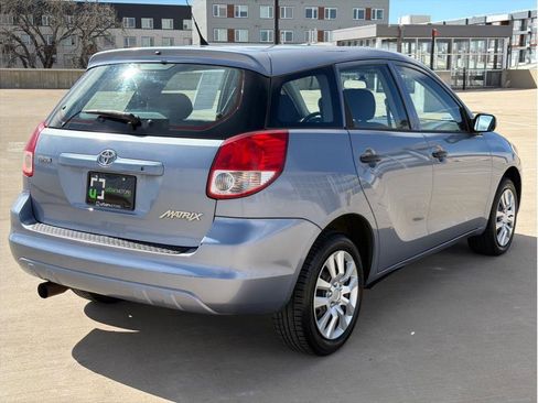 Used 2003 Toyota Matrix image 8