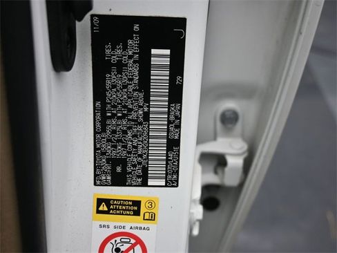 Used 2010 Toyota Highlander Limited image 20