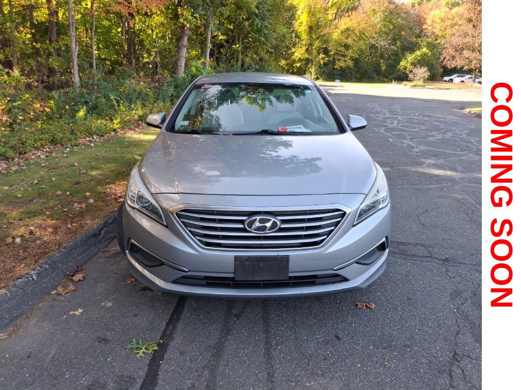 Used 2016 Hyundai Sonata SE FWD image 3