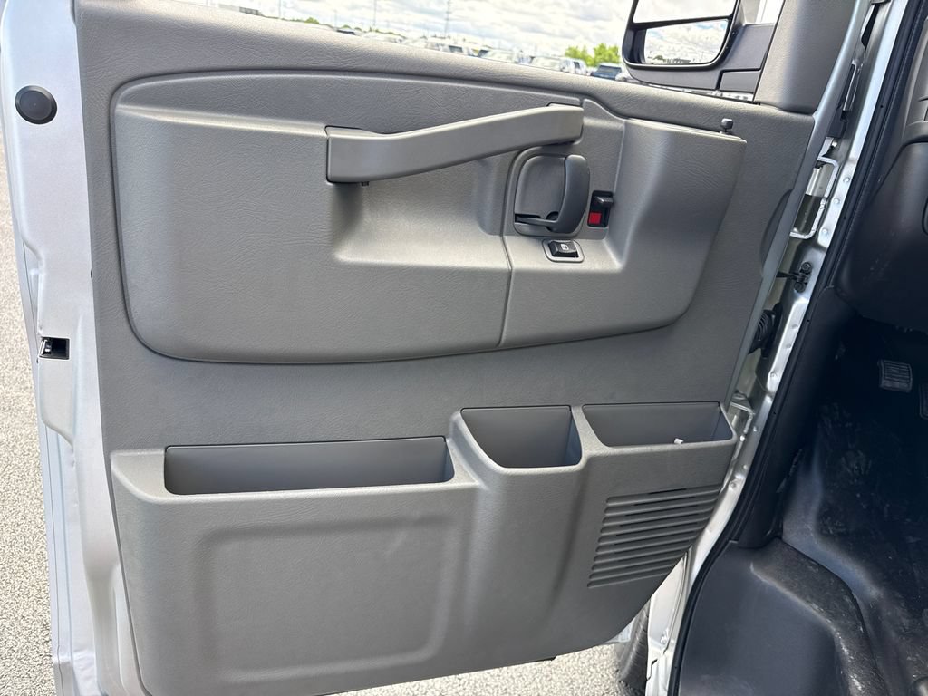 New 2026 GMC Savana 3500 Extended w/ Driver Convenience Package RWD image 11