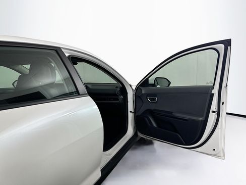 Used 2025 Kia K4 FWD image 31