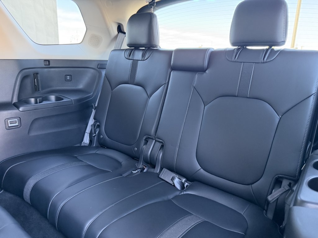 Used 2025 Honda Pilot Touring image 37
