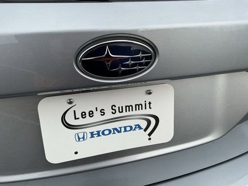 Used 2025 Subaru Outback Premium image 5