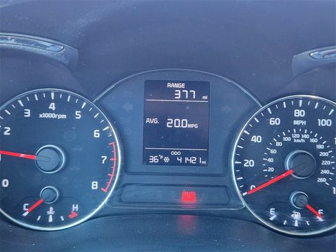 Used 2017 Kia Forte LX image 17